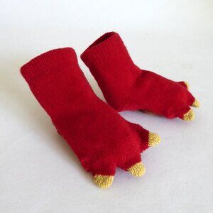 BABY KNIT SOCKS BOOTIES RED 3 TOED MONSTER FEET PAWS WITH CLAWS (NEW) SIZE: 0-3M